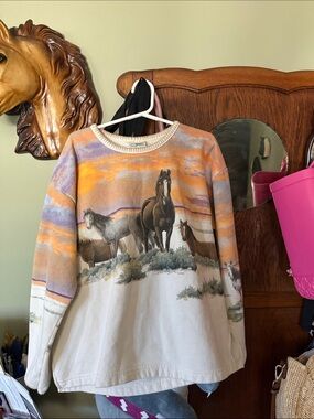 Wild Horses Scenic Crewneck Sweater - White and Pastel Sunset